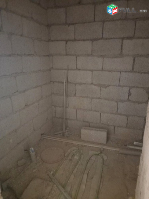 KOD A8128 Սևքարեցի Սաքոյի փ., 3 սենյակ, նորակառույց շենք