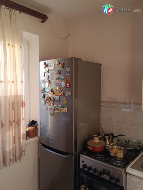 VACHARVUM  E  2 SEN  2 ZANGVAC  MOLDOVAKAN  5/5
