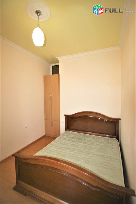 Սայաթ-Նովայի պողոտա,86ք.մ, 3 սենյականոց բնակարան,2 սանհանգույց,for rent,Կոդ B1315