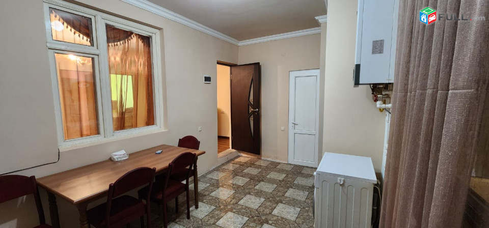 Վարձով է տրվում 3 սենյականոց տուն։ For rent կոդ B1625