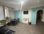 Վարձով է տրվում1-ին գիծ կոմերցիոն տարածք։ For rent կոդ G2606