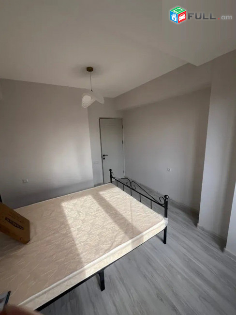 վաճառվում է արևկող, լուսավոր բնակարան։ For sale կոդ C1835