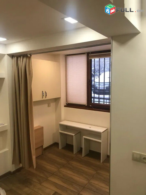 Վարձով է տրվում 1-ին գիծ կոմերցիոն տարածք։ For rent կոդ G2614