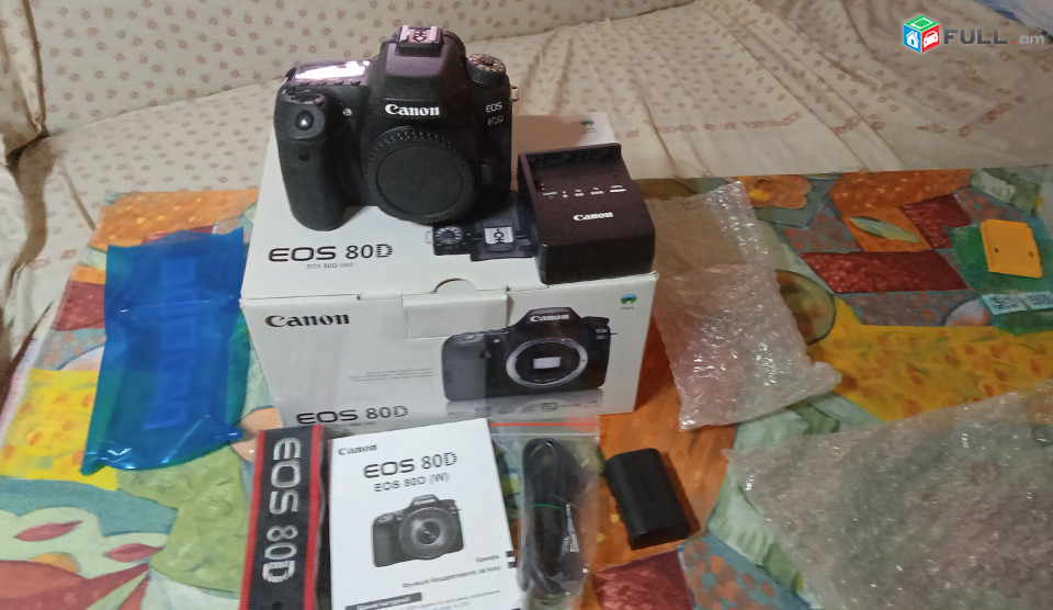Canon EOS 80D  Digital SLR Camera Body with 24.2 Megapixel.