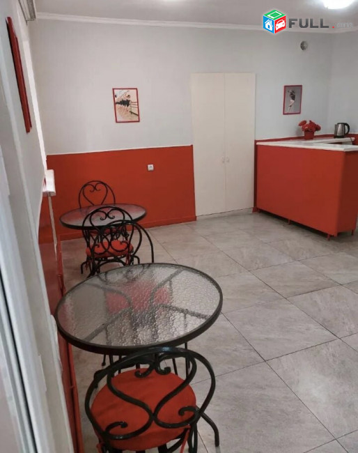 Pari dahlich,marzasrah/պարի դահլիճ,մարզասրահ