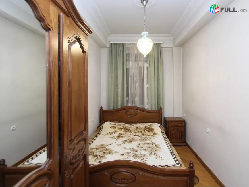 Vardzov e trvum 3 senyakanoc bnakaran Kentronum
