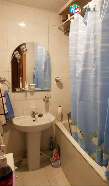 Vardzov e trvum 3 senyakanoc bnakaran Davitashenum