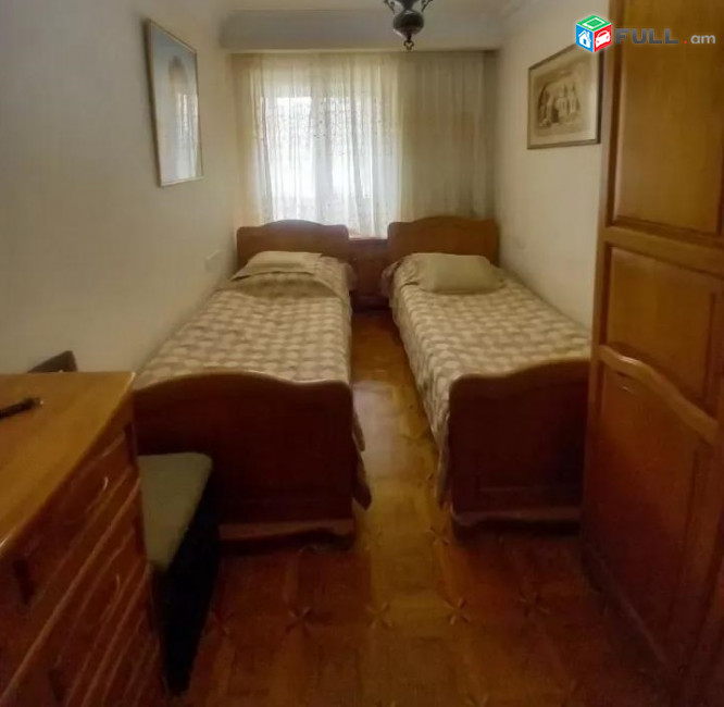 Vardzov e trvum 3 senyakanoc bnakaran Davitashen