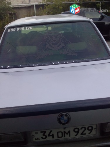 BMW -     523 , 1982թ.