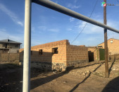 H0877 Հողատարածք կիսակառույց շինությամբ ք․Աշտարակում