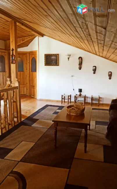 H0890 Երկհարկանի ամառանոց ք․ Աշտարակում