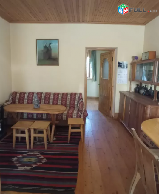 H0890 Երկհարկանի ամառանոց ք․ Աշտարակում