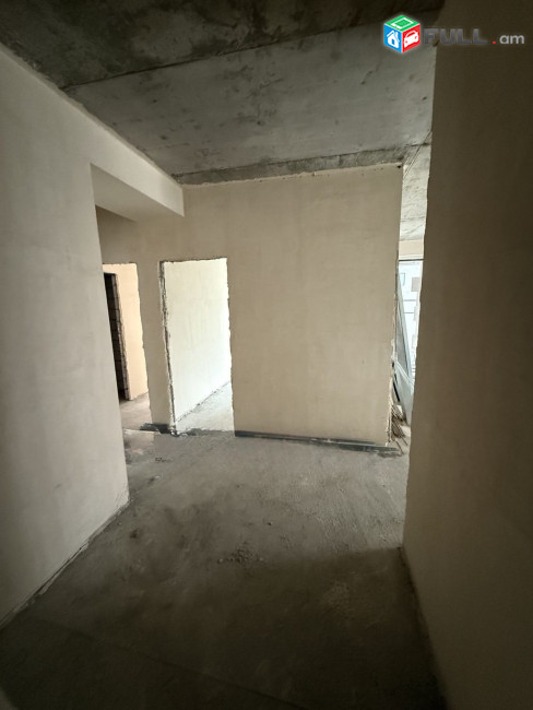 H0924 Բնակարան նորակառույց շենքում Կենտրոնում