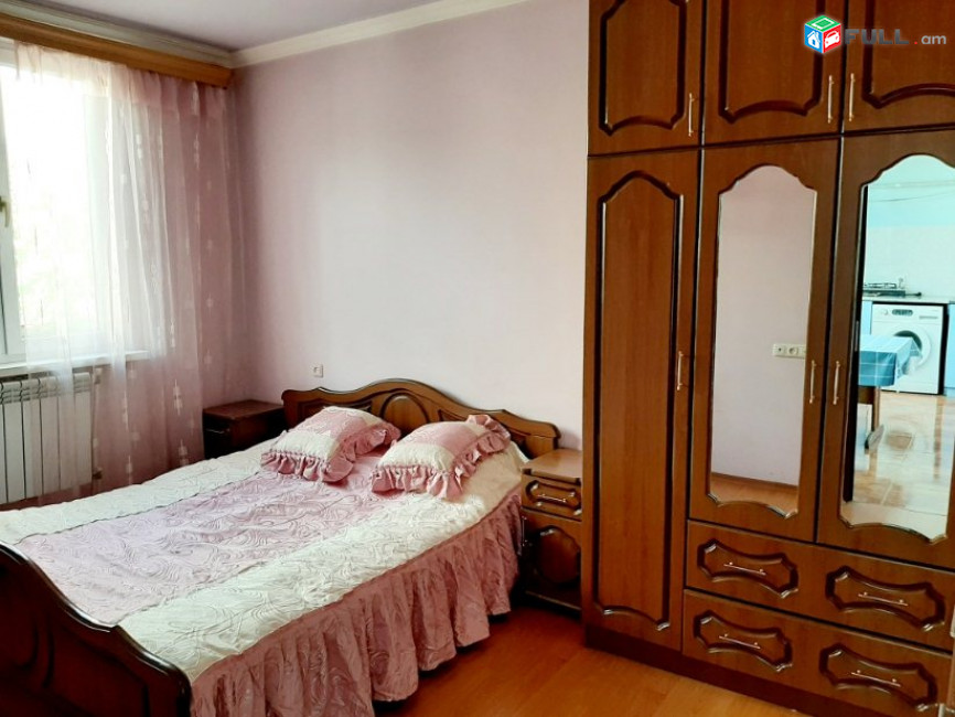 2-комн. квартира на пр. Багратуняц, 68 кв.м., 2/5 этаж, евроремонт, каменное здание