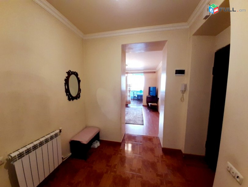 2-комн. квартира на пр. Багратуняц, 68 кв.м., 2/5 этаж, евроремонт, каменное здание