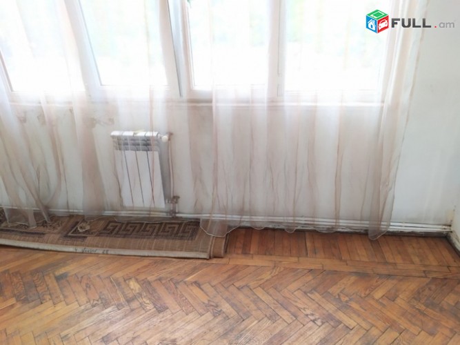 Օրավարձով 3 սենյականոց բնակարան Մոսկովյան փողոցում