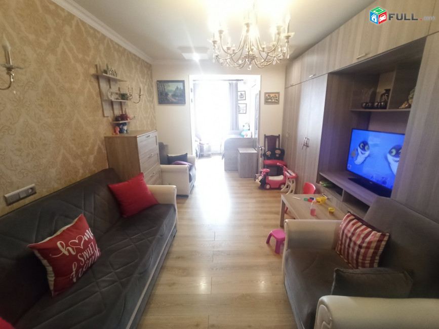 1 սենյականոց բնակարան Աթենքի փողոցում