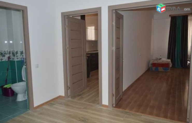 3 սեն. բն. Ծարավ Աղբյուր թաղ. -ում, 100քմ, նորակառույց Կոդ AA200104