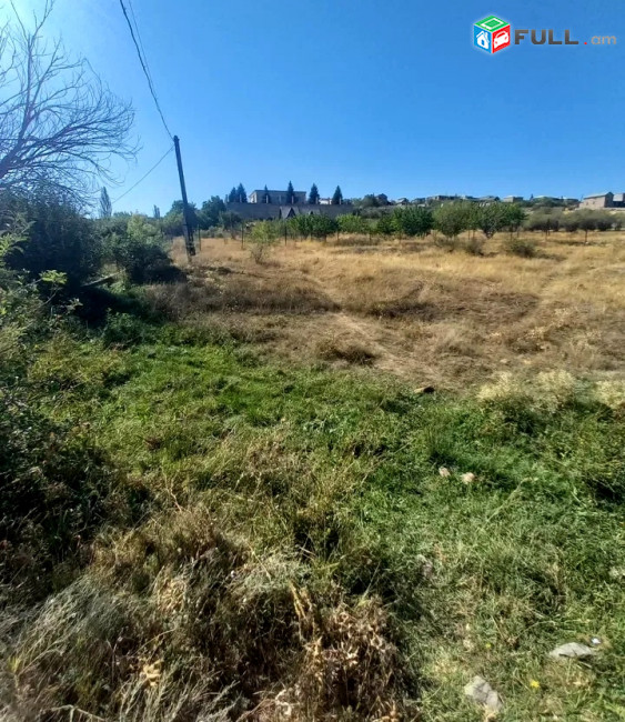 Հողատարածք Ջրվեժում 1350 ք/մ. SKH332