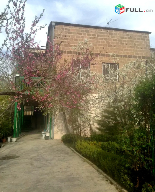 Հիանալի Առանձնատուն. Ձորաղբյուրում SA551