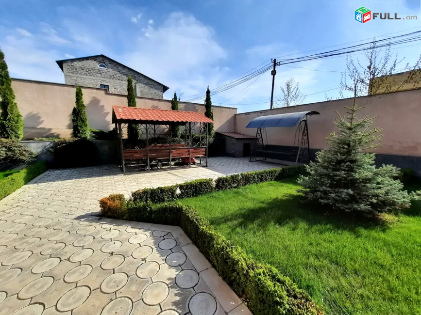 Շքեղ Առանձնատուն. Բագրևանդում UB128