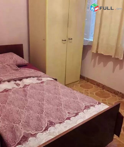 2 սենյականոց բնակարան Ազատության պողոտայում, 52 ք.մ., 2/4 հարկ, կապիտալ վերանորոգված, քարե շենք