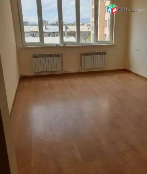 3 սենյականոց բնակարան Կոմիտասի պողոտայում, 92 ք.մ., 4/7 հարկ, կոսմետիկ վերանորոգում