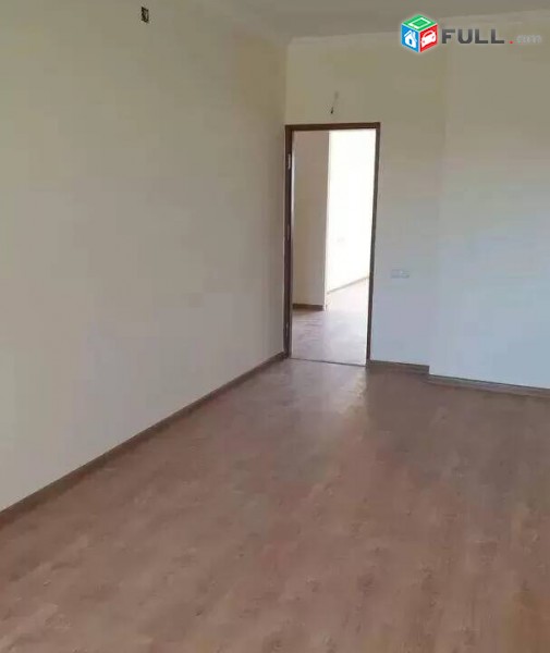 3 սենյականոց բնակարան Կոմիտասի պողոտայում, 92 ք.մ., 4/7 հարկ, կոսմետիկ վերանորոգում