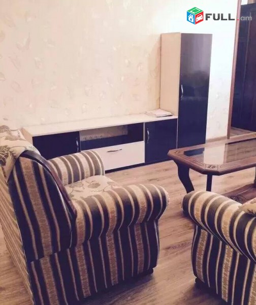 3 սեն. բնակարան Կոմիտասի պողոտայում, 80 ք.մ., 6/8 հարկ, կապիտալ վերանորոգված, քարե շենք