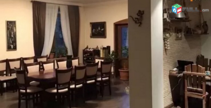 Շքեղ առանձնատուն բոլոր տեսակի առիթներ անցկացնելու համար 