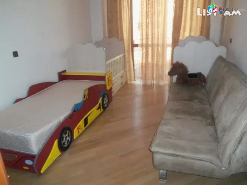 Կոդ 73106  Բաղրամյան, Սոսե փողոց 3 սենյակ, 3 սանհանգույց