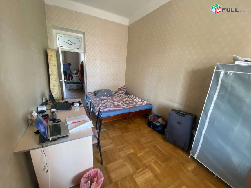 2 սենյականոց բնակարան Ազատության պողոտայում, 59 ք.մ., բարձր առաստաղներ, նախավերջին հարկ