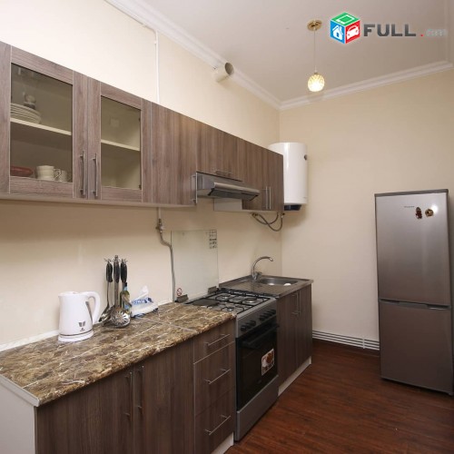 2 senyak, Kentron, Mashtoci poxota, modern & luxe apartment