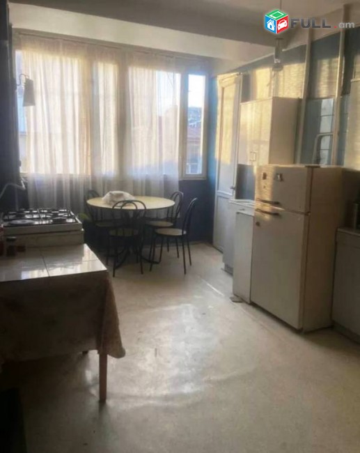 KOD 45575 Բնակարան Կենտրոնում 3 սենյականոց