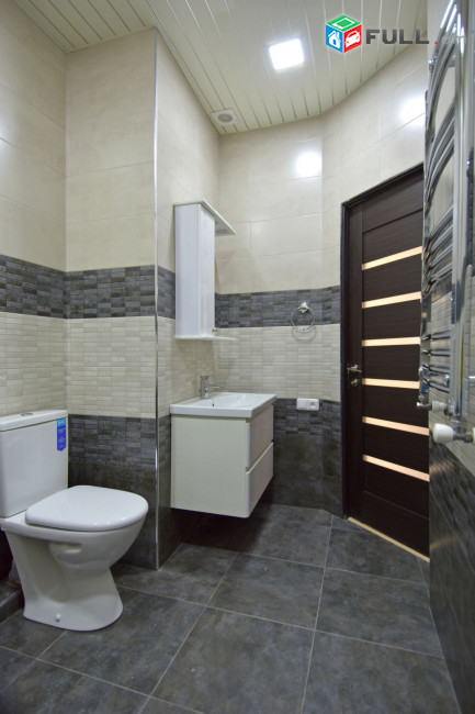 Օրավարձով է տրվում կապիտալ վերանորոգված երկու   սենյականոց բնակարան Նալբանդյան փողոցում