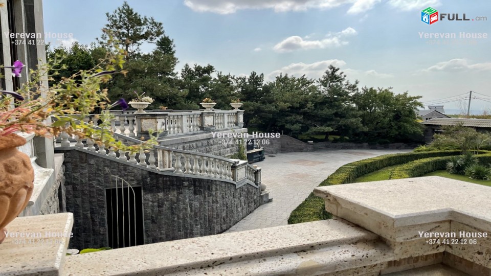 Չորս հարկանի տուն Նորք Մարաշում ID3249