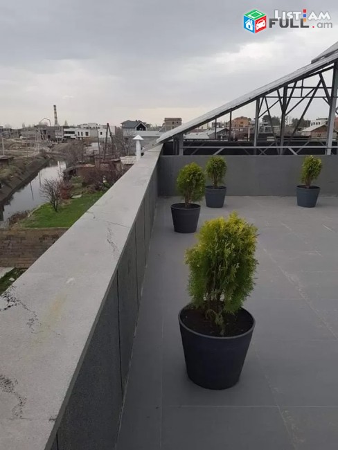 Կոդ GH256 Վարձով է տրվում թաունհաուզ Ղափանցյան փողոցում