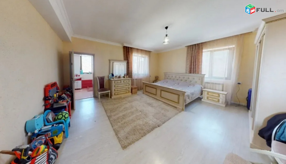 Երկու հարկանի քարե տուն Քասախում, 409 ք.մ., 2 սանհանգույց, մասնակի վերանորոգում
