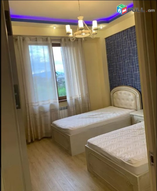 LA01490 Վարձով 3 սենյականոց բնակարան Պարույր Սևակ , Երազ այգու հարևանությամբ