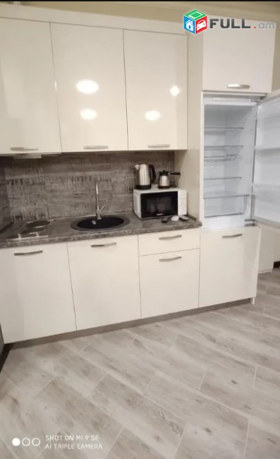 LA02221 Վարձով 2 սենյականոց բնակարան Ամիրյան , նորակառույց շենք