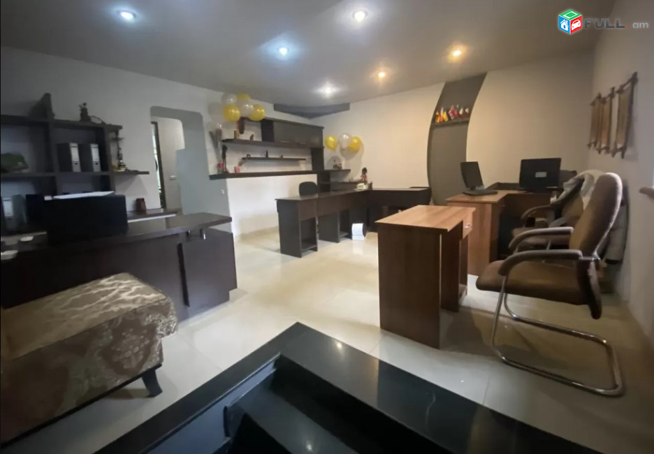 LA04189 Վարձով 52 քմ տարածք Դեմիրճյան փողոցում 
