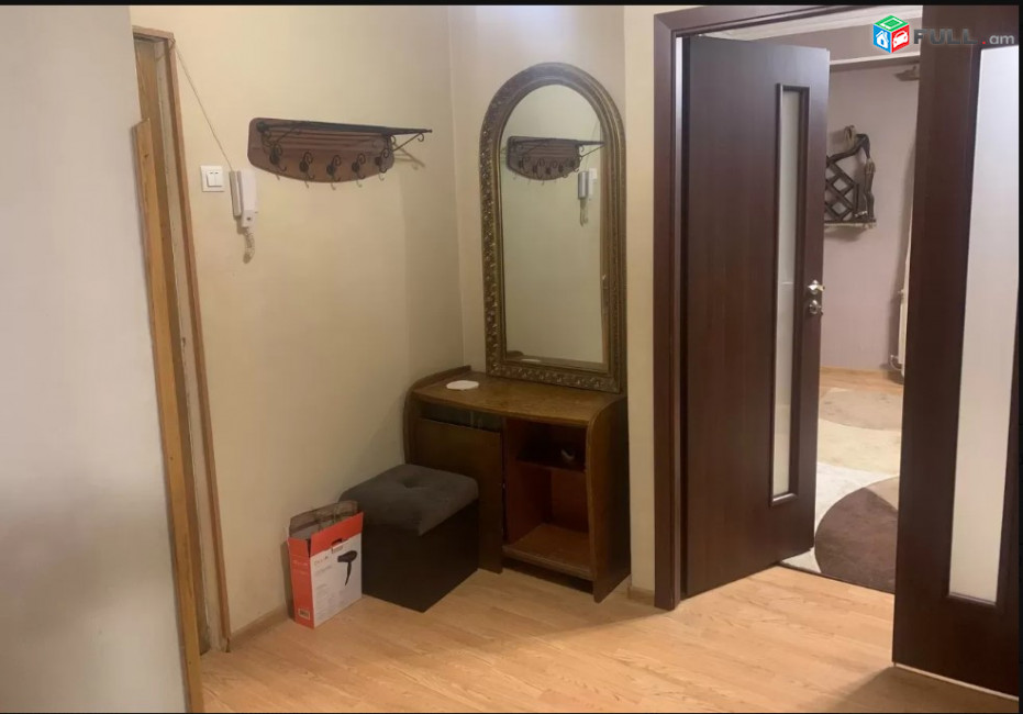 LA04205  Վարձով 2 սենյականոց  բնակարան Ամիրյան փողոցում