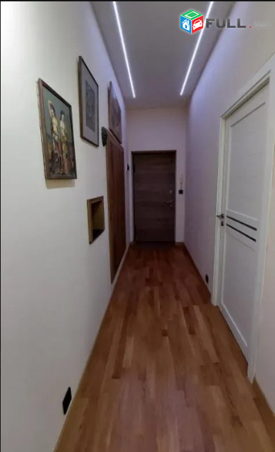 LA04240 Վարձով 2 սենյականոց բնակարան Աբովյան փողոցում 