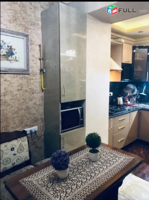 LA04248 Վարձով 2 սենյականոոց բնակարան Մանանդյան փողոց