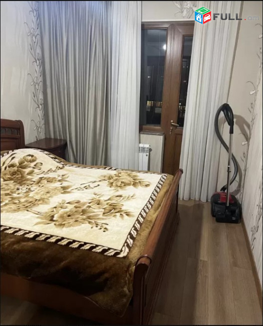 LA043266  Վարձով 4 սենյականոց բնակարան Սուրենյանց փողոց , Լամբադա կամրջի մոտ