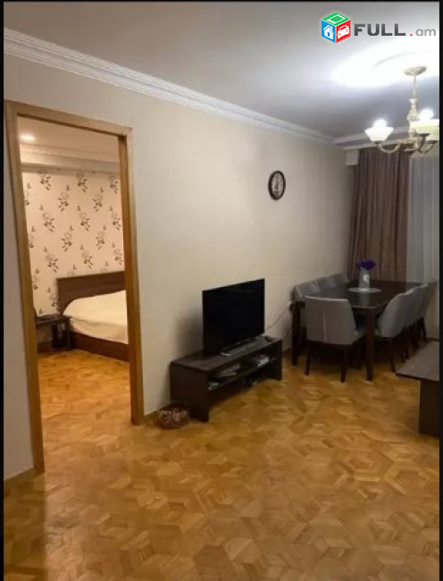 LA04423 Վարձով 3 սենյականոց բնակարան Ավագ Պետրոսյան փողոց