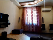 LA05948 Վարձով 2 սենյականոց բնակարան Աղայան փողոցում 