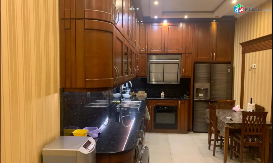 LA06855 Վարձով 3 սենյականոց բնակարան Սայաթ Նովա , նորակառույց  Ucom ի մոտ