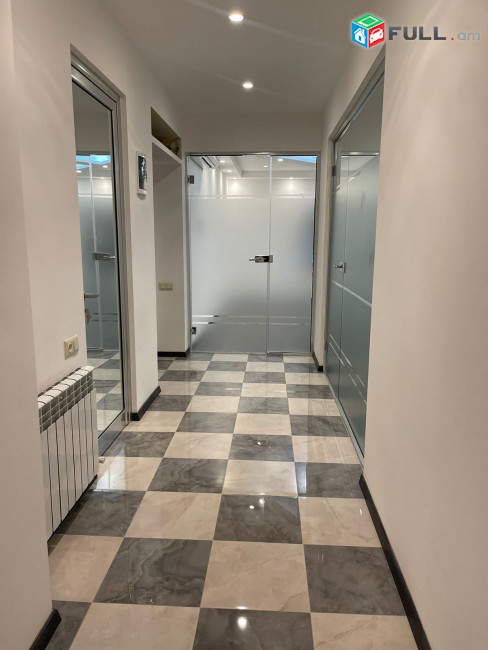 LA07413   Վարձով 120 քմ տարածք Մաշտոցի պողոտայում 