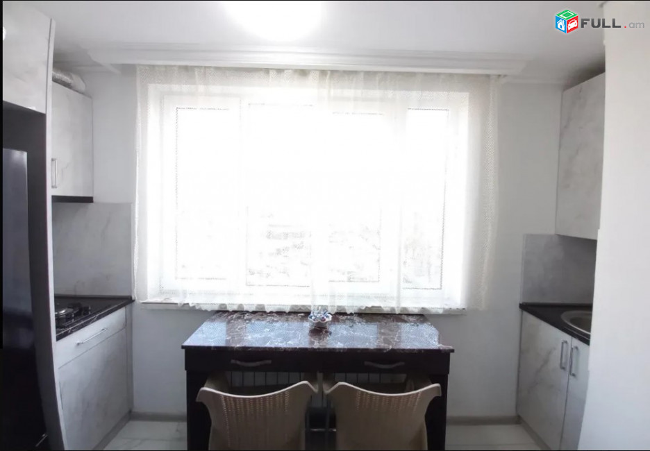 LA08250 Վարձով 2 սենյականոց բնակարան Ագաթանգեղոս  ,Ռոսսիայի հարևանությամբ 